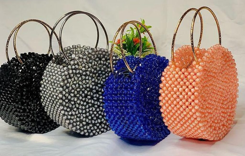 accueil Sac Sphère Anneaux Dorés, sac rond en perles cristal avec anses en anneaux dorés – Maperle K Accessoires