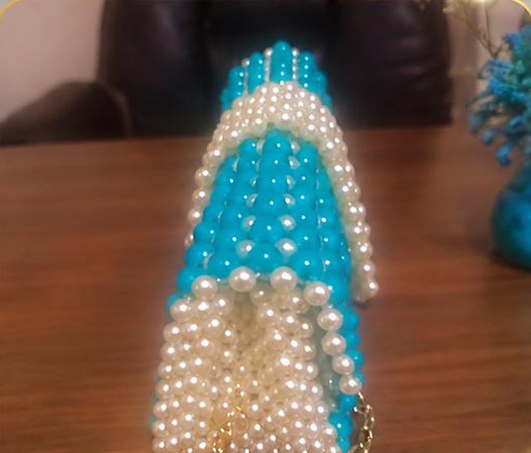 02 Pochette Azur Nacrée en perles tissées à la main – Maperle K Accessoires