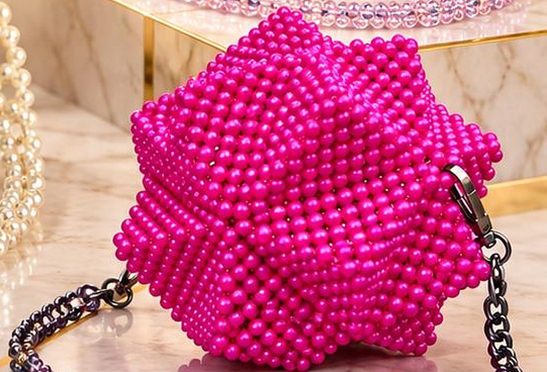 07 Pochette Étoile Scintillante en perles tissées à la main – Maperle K Accessoires
